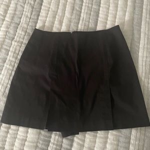Eric Casual Black Skort size 8